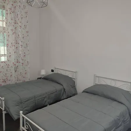 Benny 3 Da Letto Ad Uso Esclusivo Aeroporto Apartment *