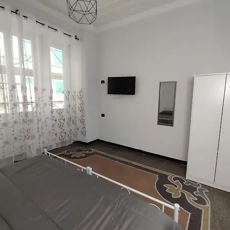 Benny 3 Da Letto Ad Uso Esclusivo Aeroporto Apartment *