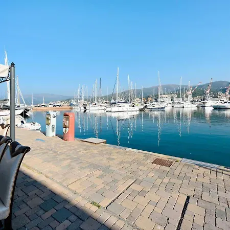 Benny 3 Da Letto Ad Uso Esclusivo Aeroporto * Gênes